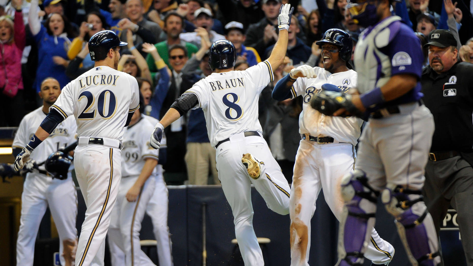 Victorious Milwaukee Brewers Background