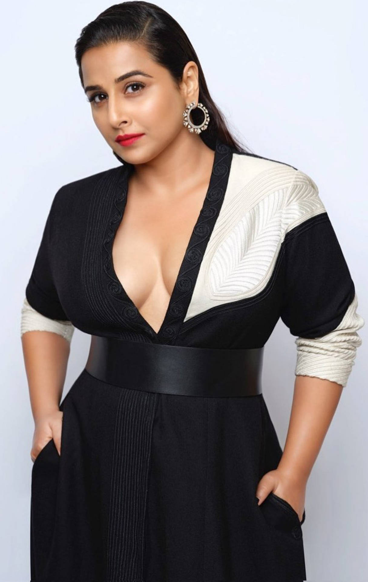 Vidya Balan Hot Actress Background