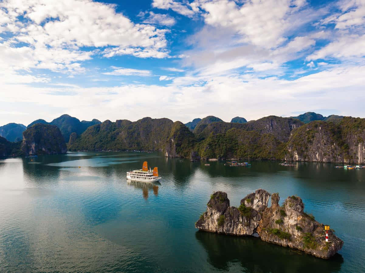 Vietnam's Pearl Of The North Halong Bay Background