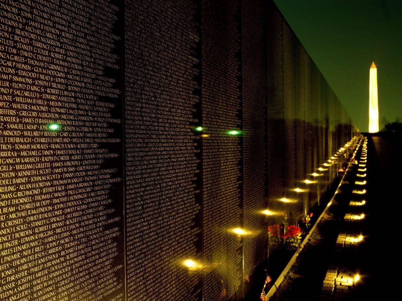 Vietnam Veterans Memorial Day At Night Background