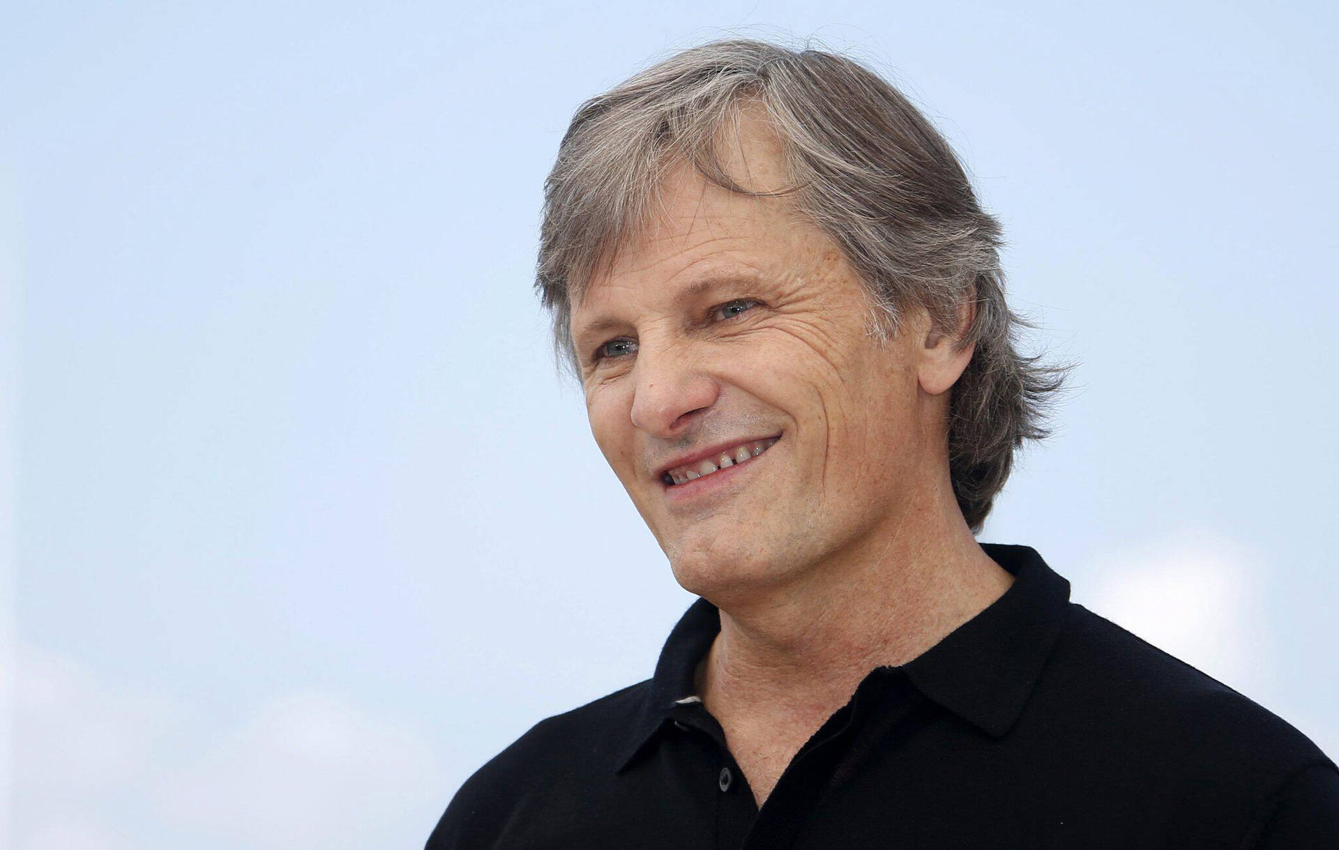 Viggo Mortensen At The 2016 Cannes Film Festival Background