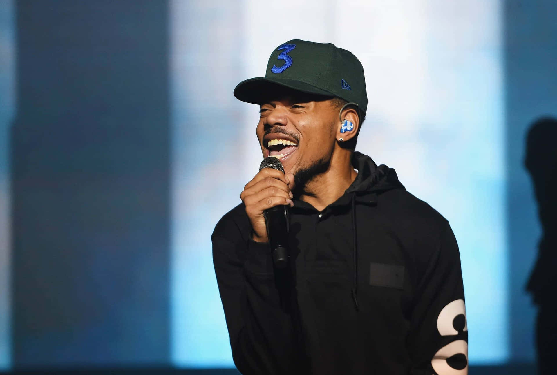 Vigorous Rapper Hd Background