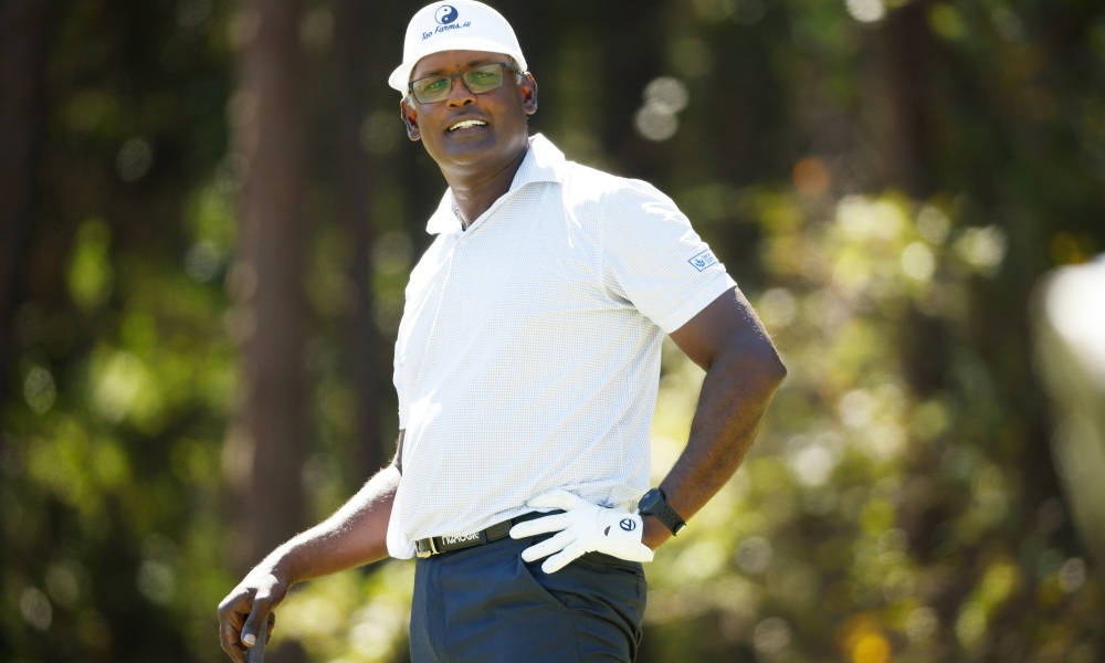 Vijay Singh Hand On Waist Background