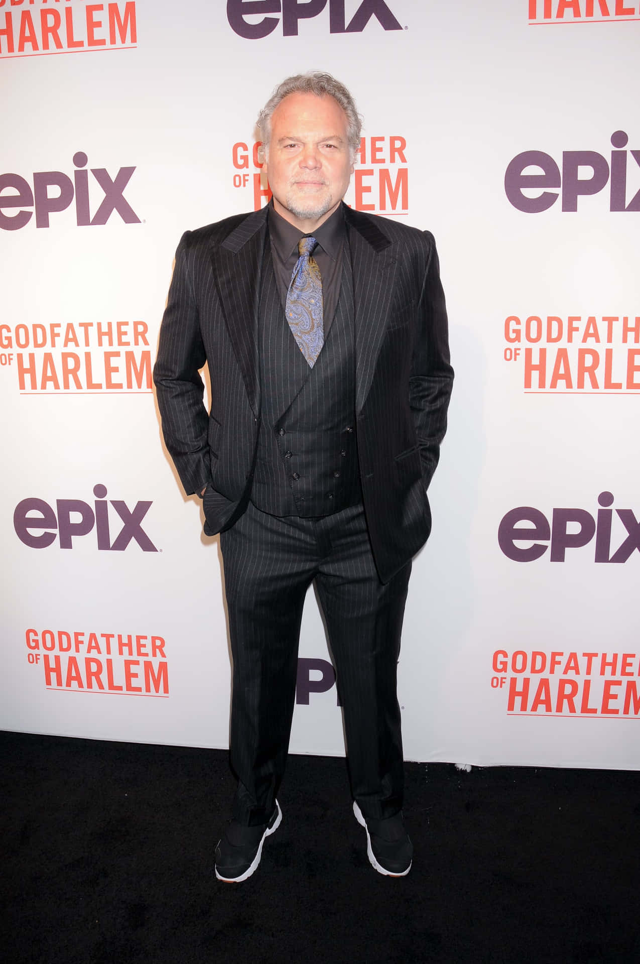 Vincent D'onofrio - A Talented Actor In A Reflective Pose Background