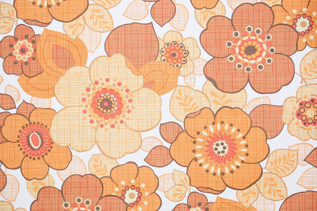 Vintage 70s Beige-colored Flowers Background