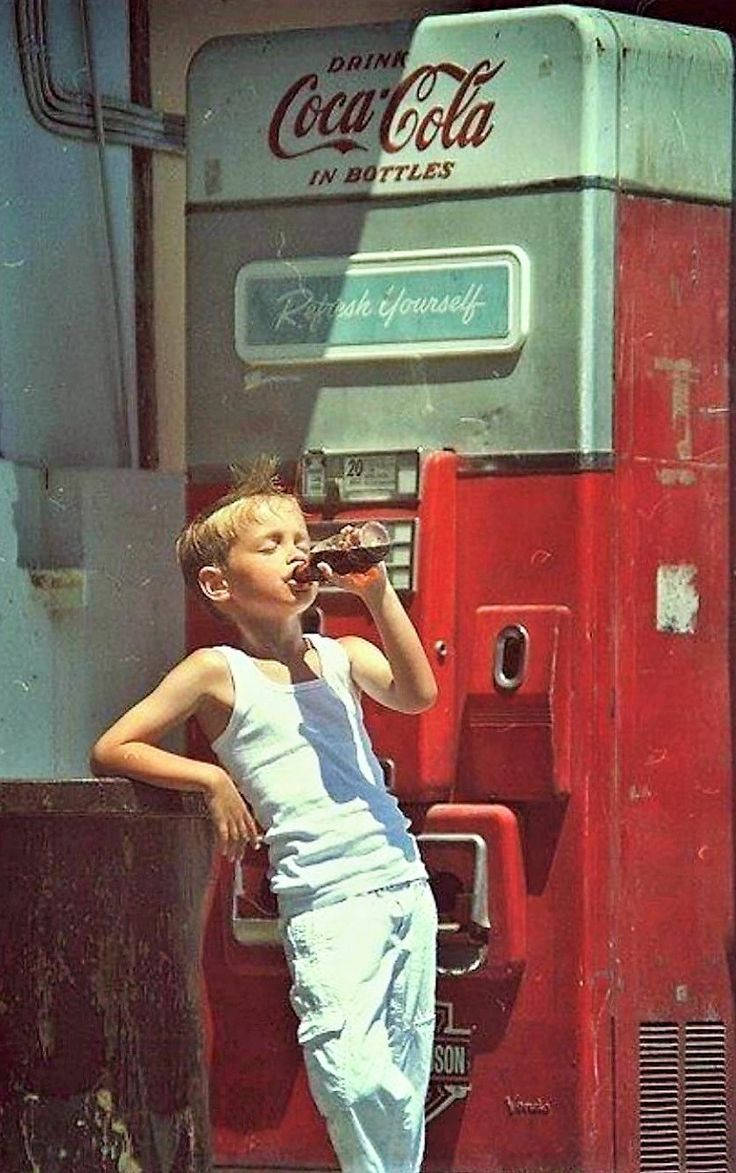 Vintage 90's Cocal-cola Boy Aesthetic