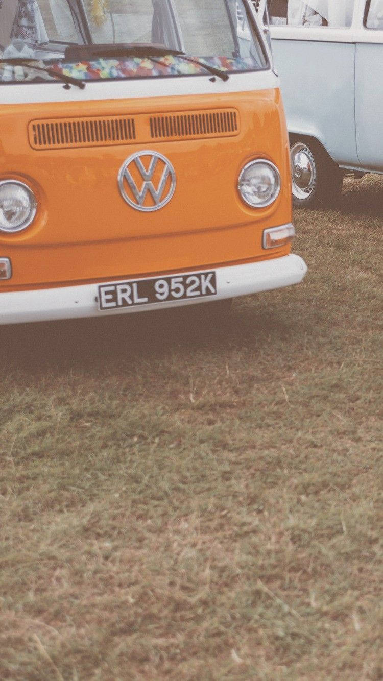 Vintage 90's Vehicle Crop Photo Aesthetic Background
