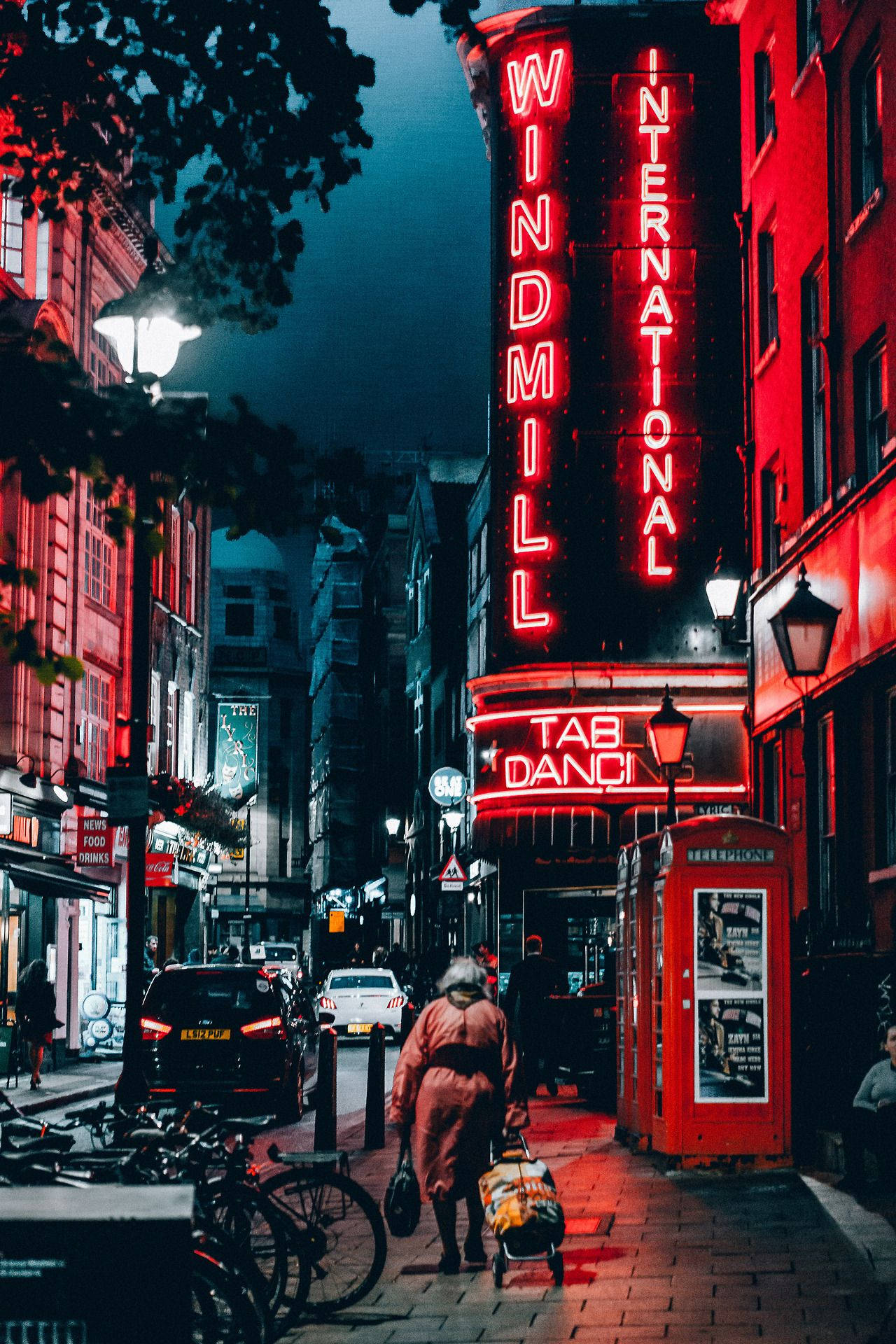 Vintage Aesthetic Red City Background