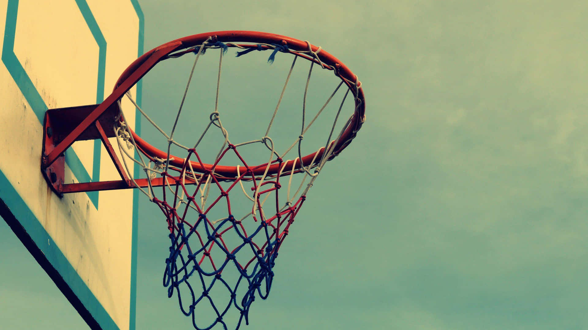 Vintage Basketball Hoop Sky Background Background