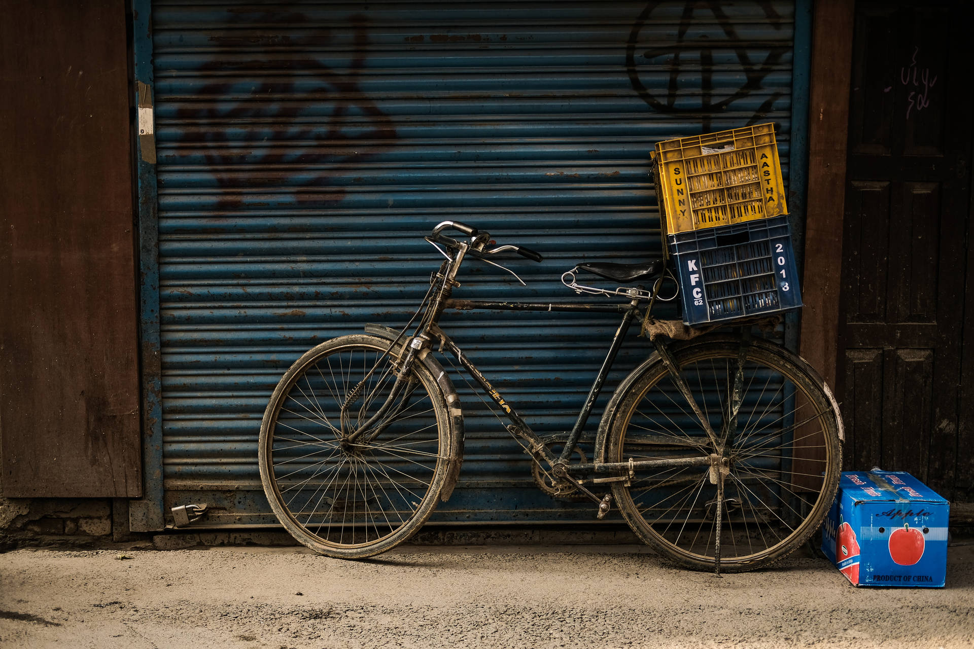 Vintage Bike At Storefront Background