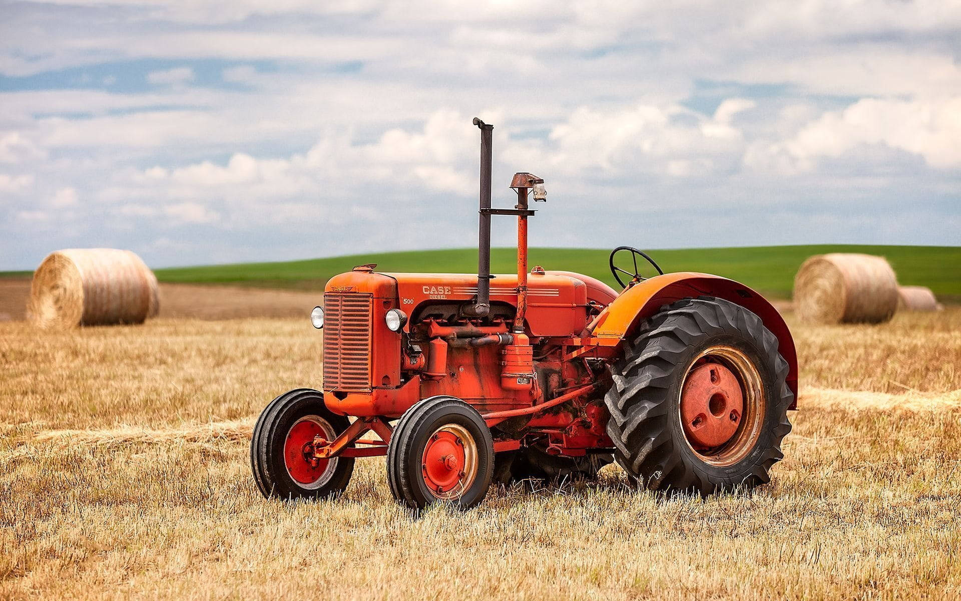 Vintage Case 500 Diesel Tractor Background