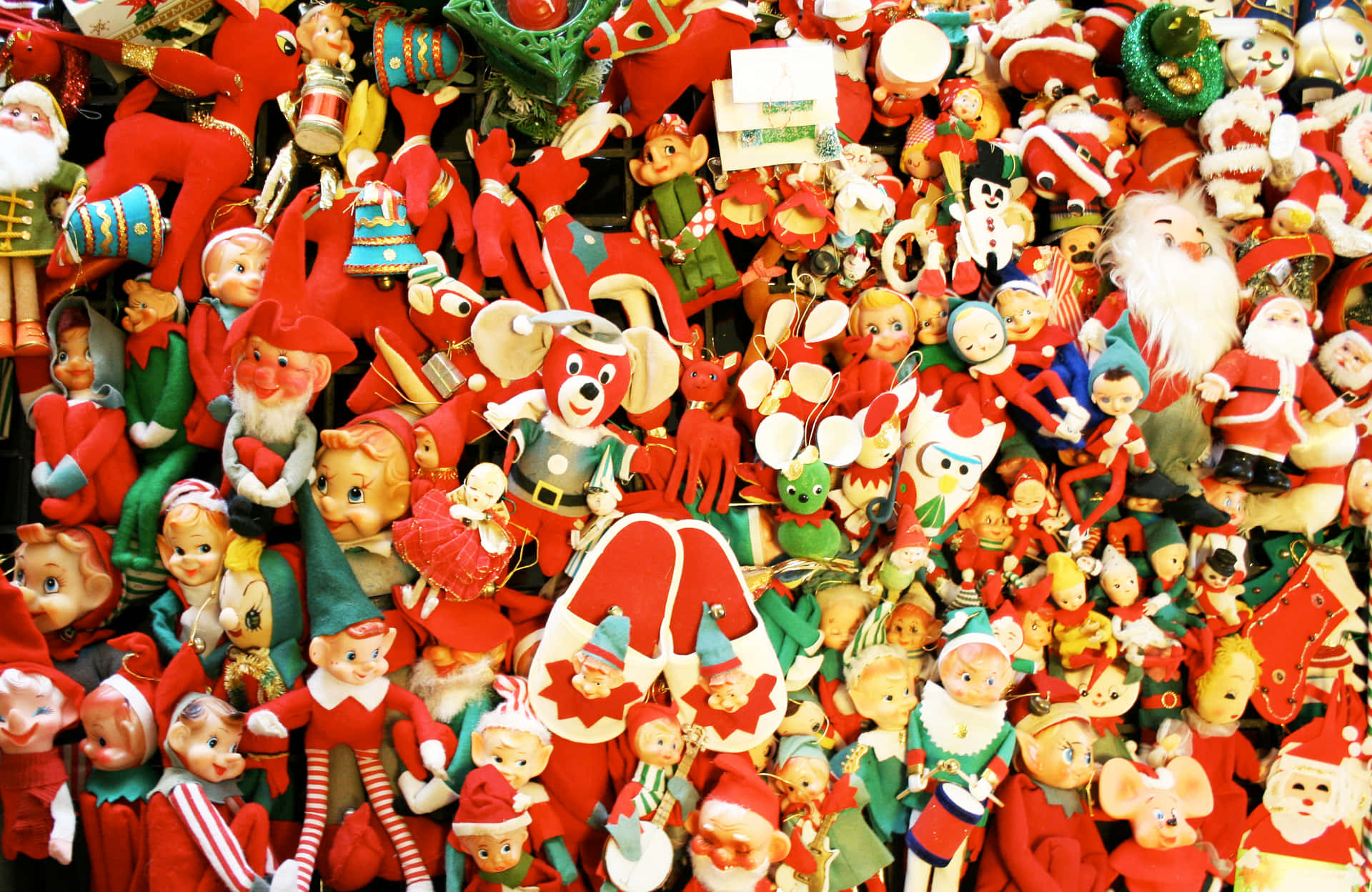 Vintage Christmas Stuffed Background