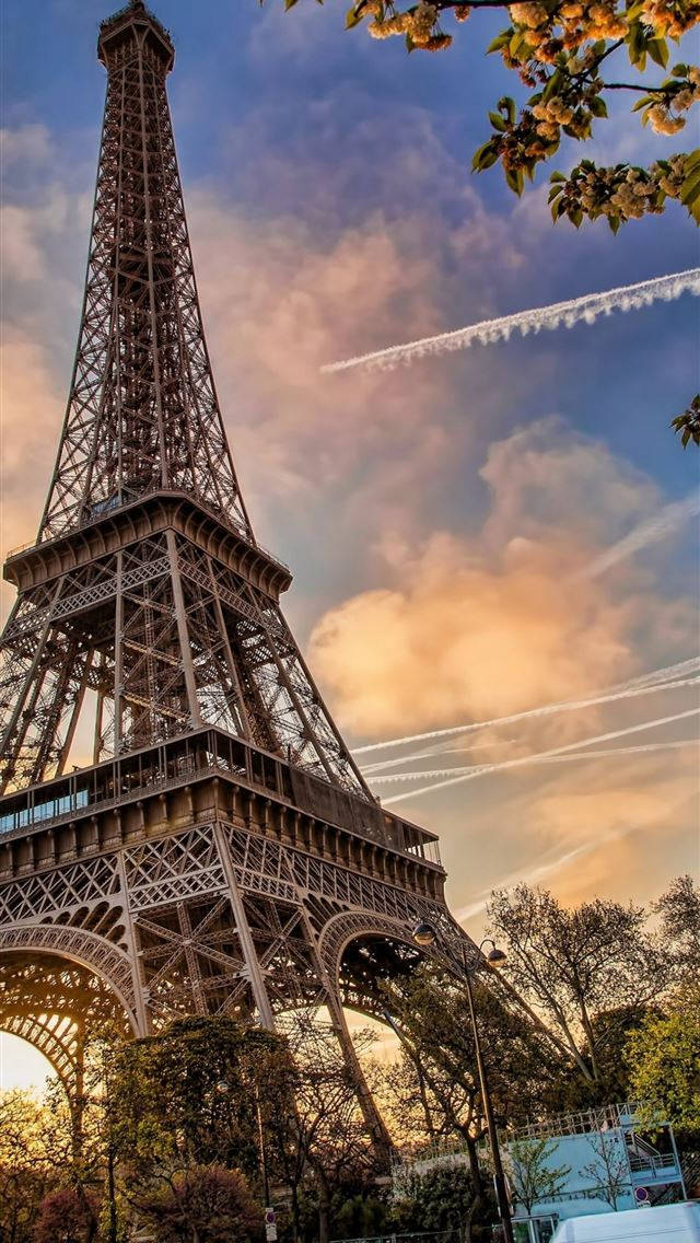 Vintage Iphone Eiffel Tower Bottom Shot Background