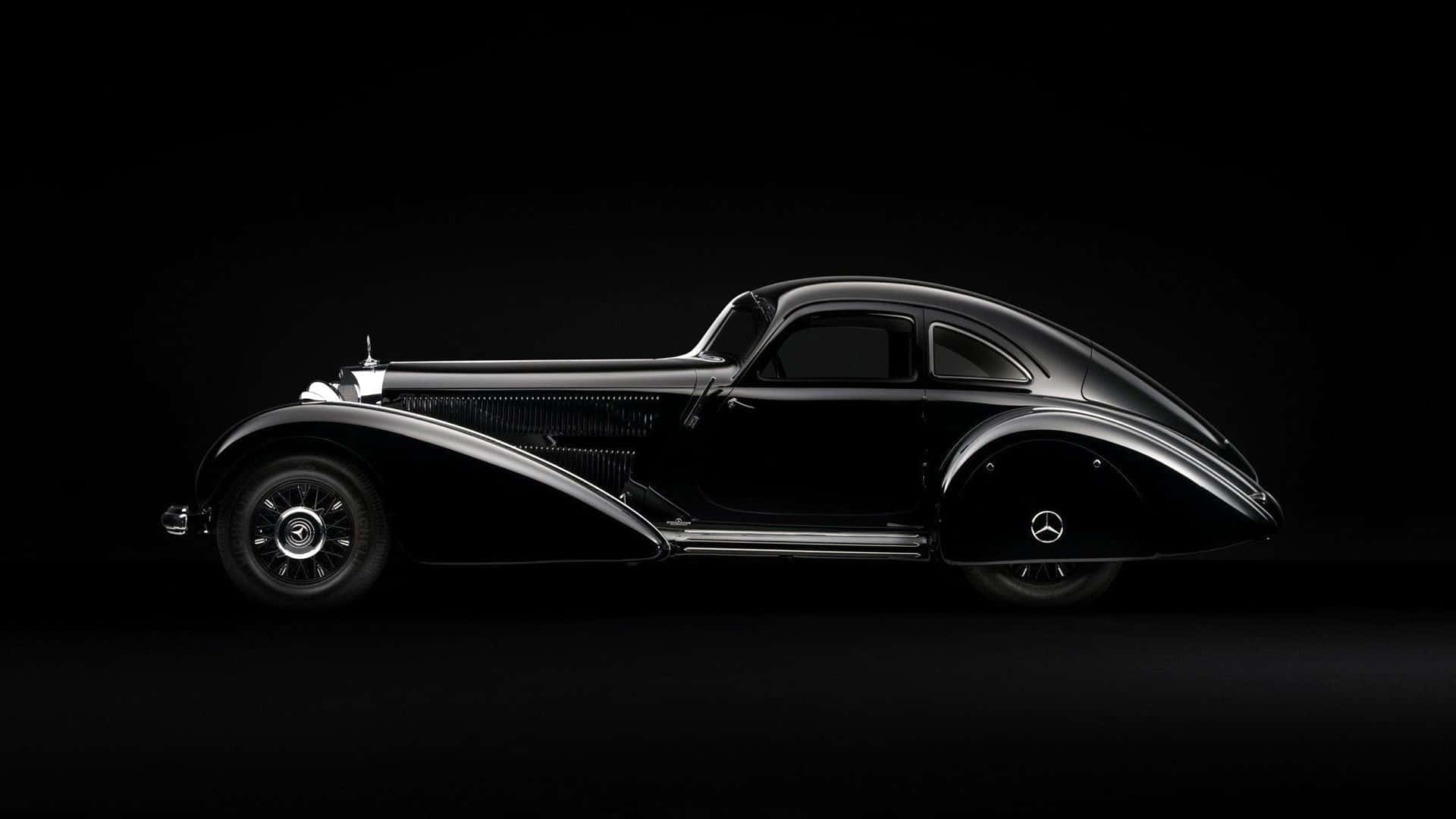 Vintage Luxury - Classic Bentley Car Background