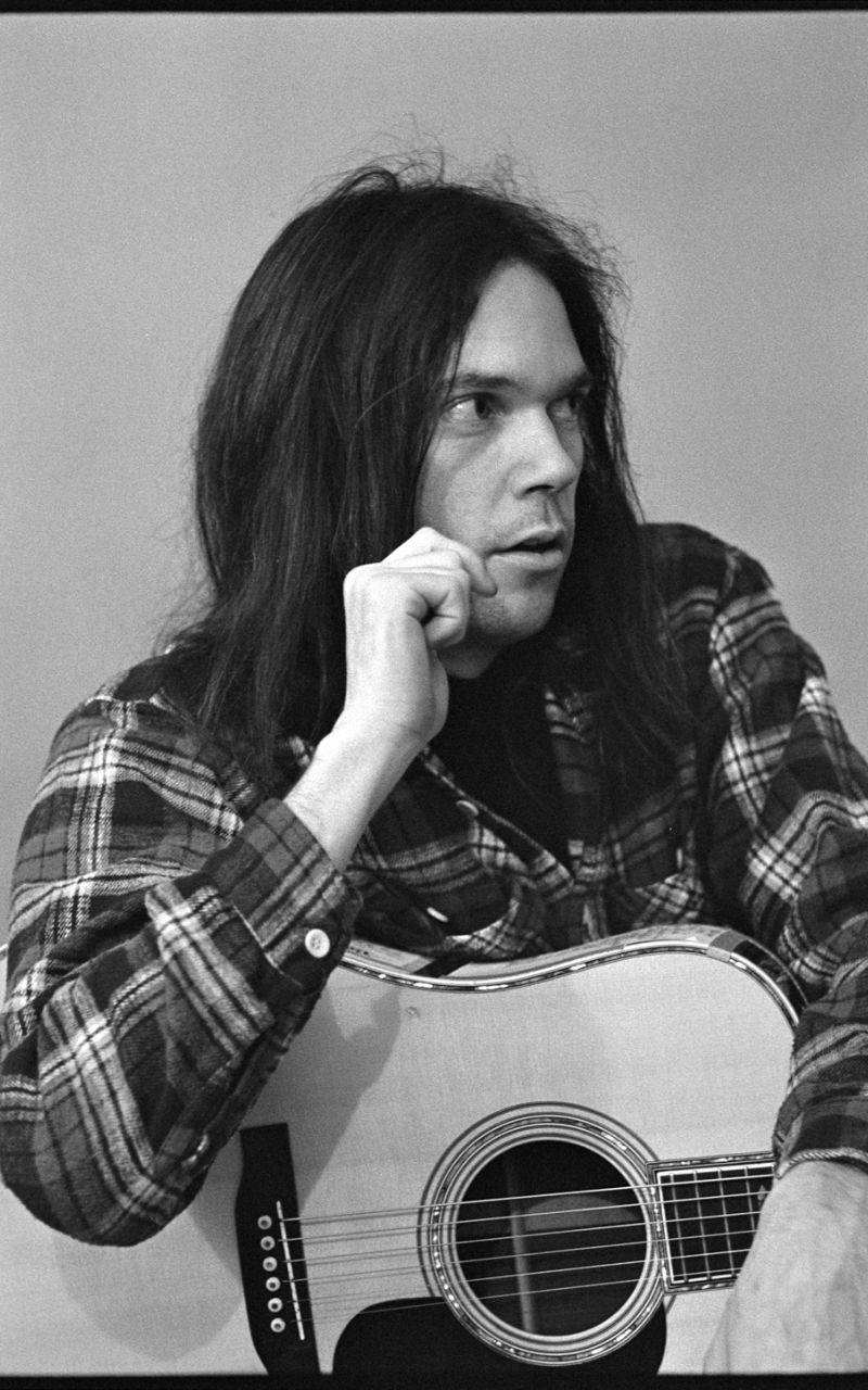 Vintage Neil Young Monochrome Background