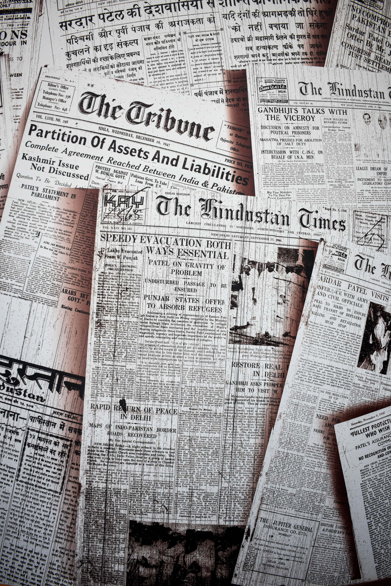 Vintage Newspaper - Keeping Up With History Background