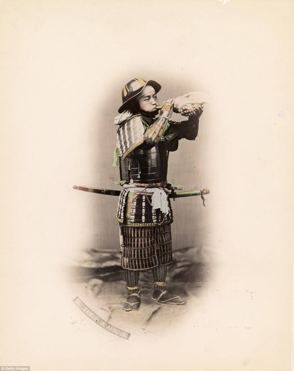 Vintage Photo Samurai Seppuku Background
