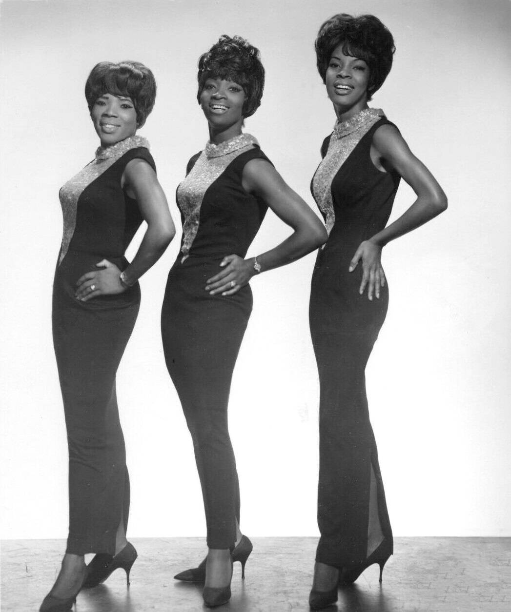 Vintage Shot Of Iconic Music Group Martha And The Vandellas Background