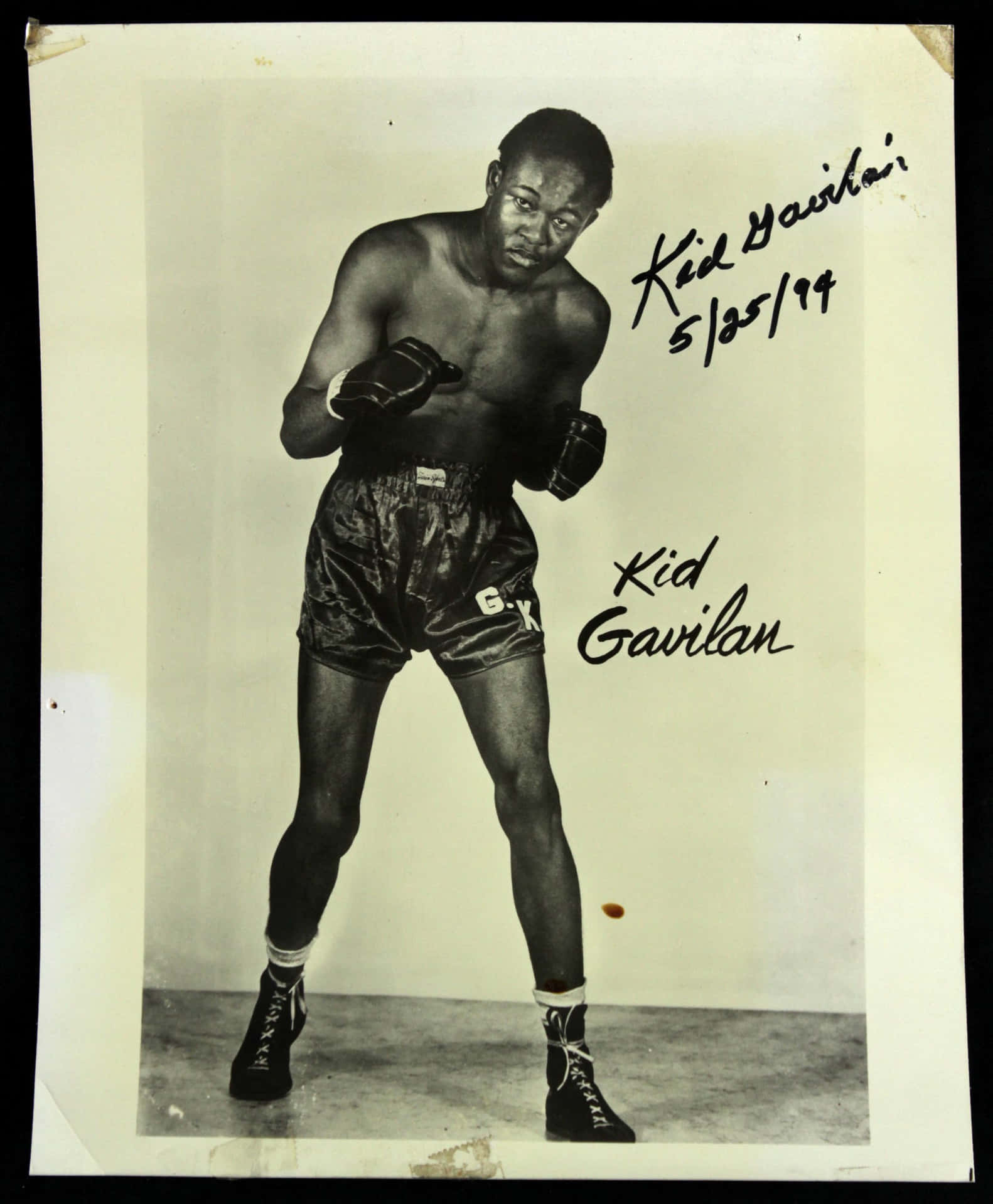 Vintage Signed Kid Gavilan Memorabilia Background