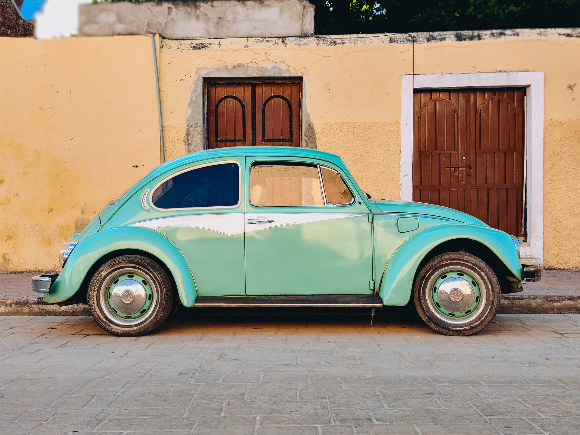 Vintage Volkswagen Beetle Background