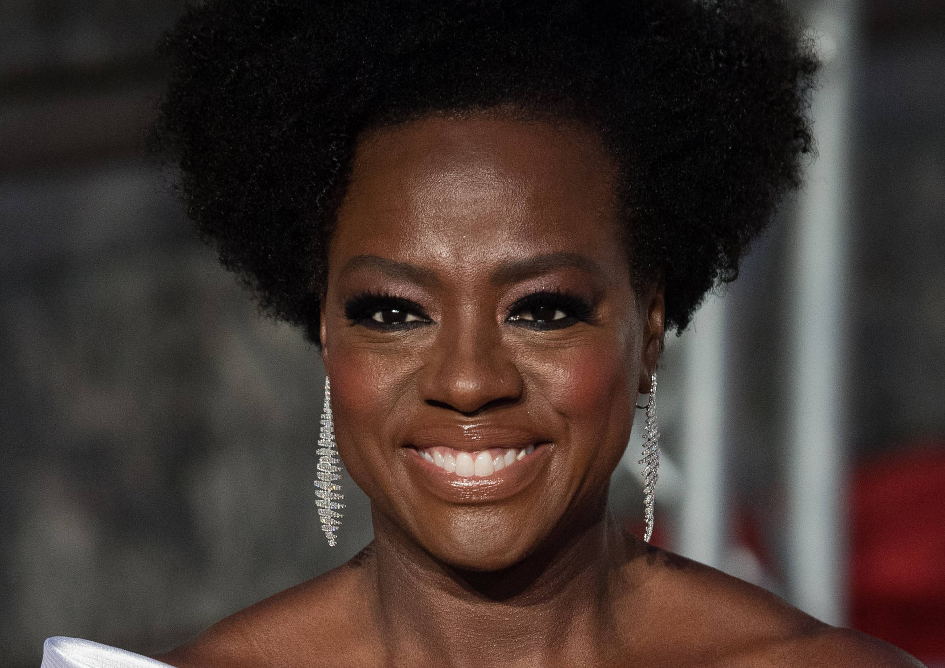 Viola Davis Glam Smokey Eye Makeup