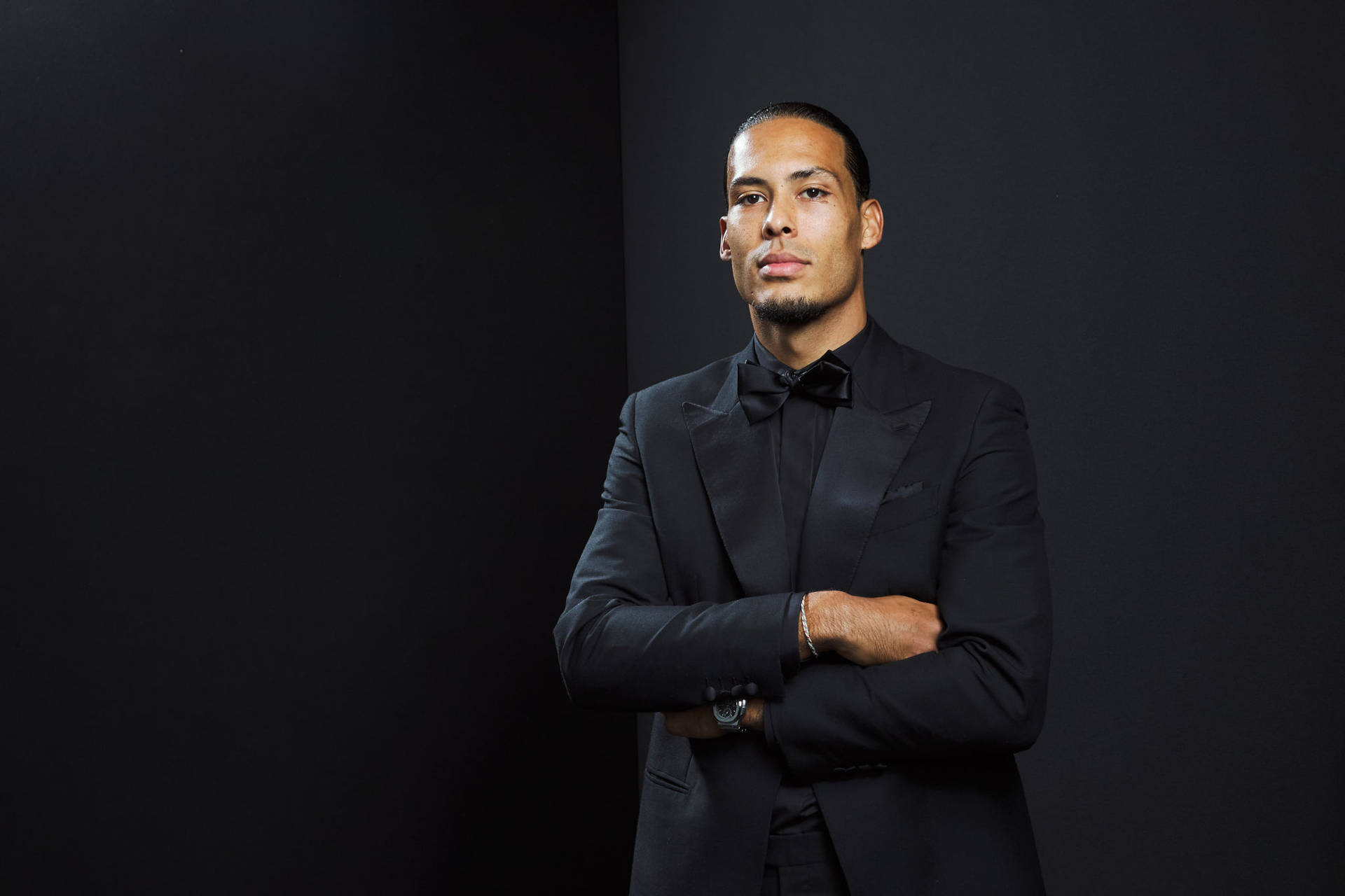 Virgil Van Dijk In Suit Background