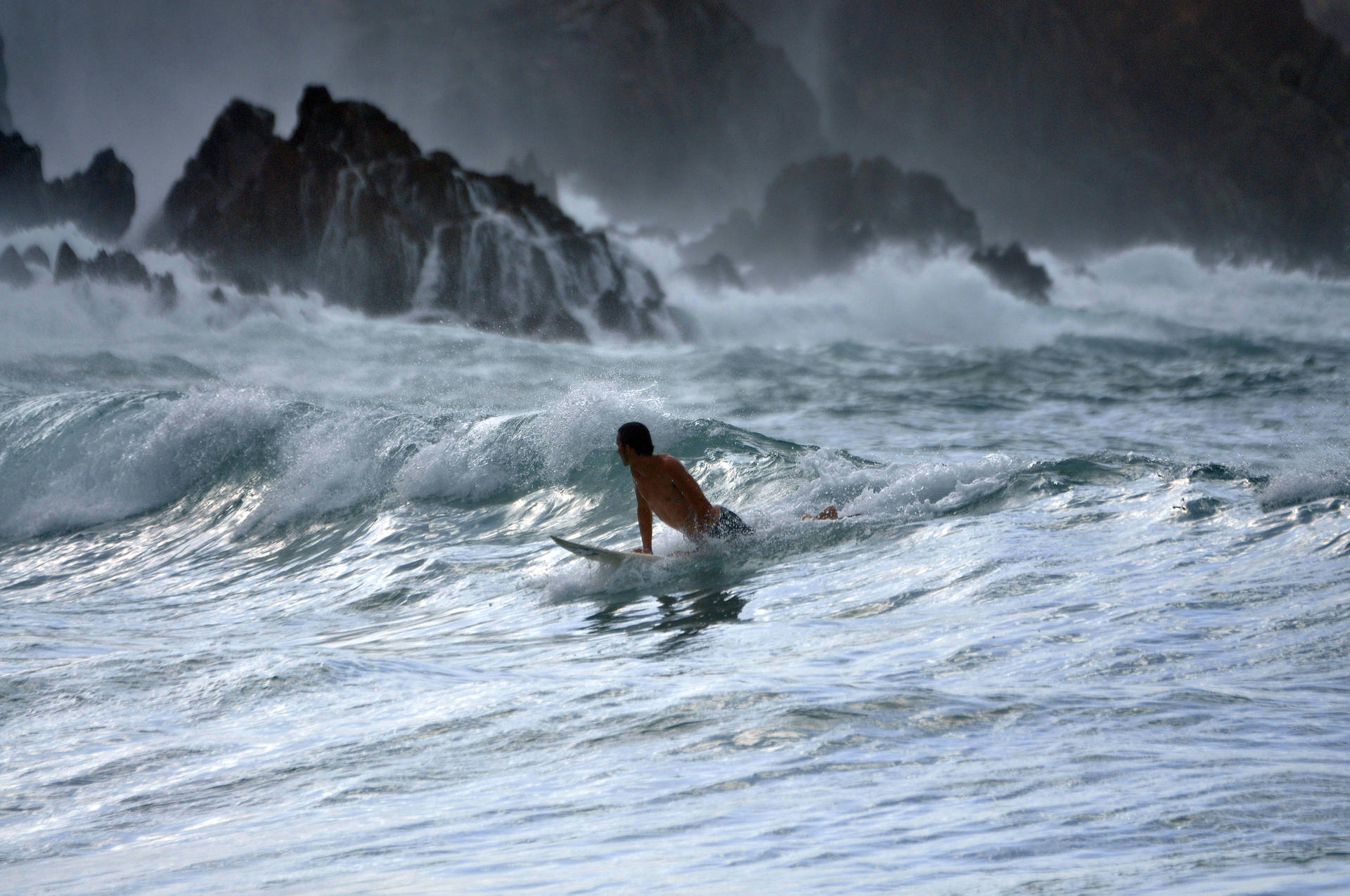 Virgin Islands Surf Mandhal Bay Background