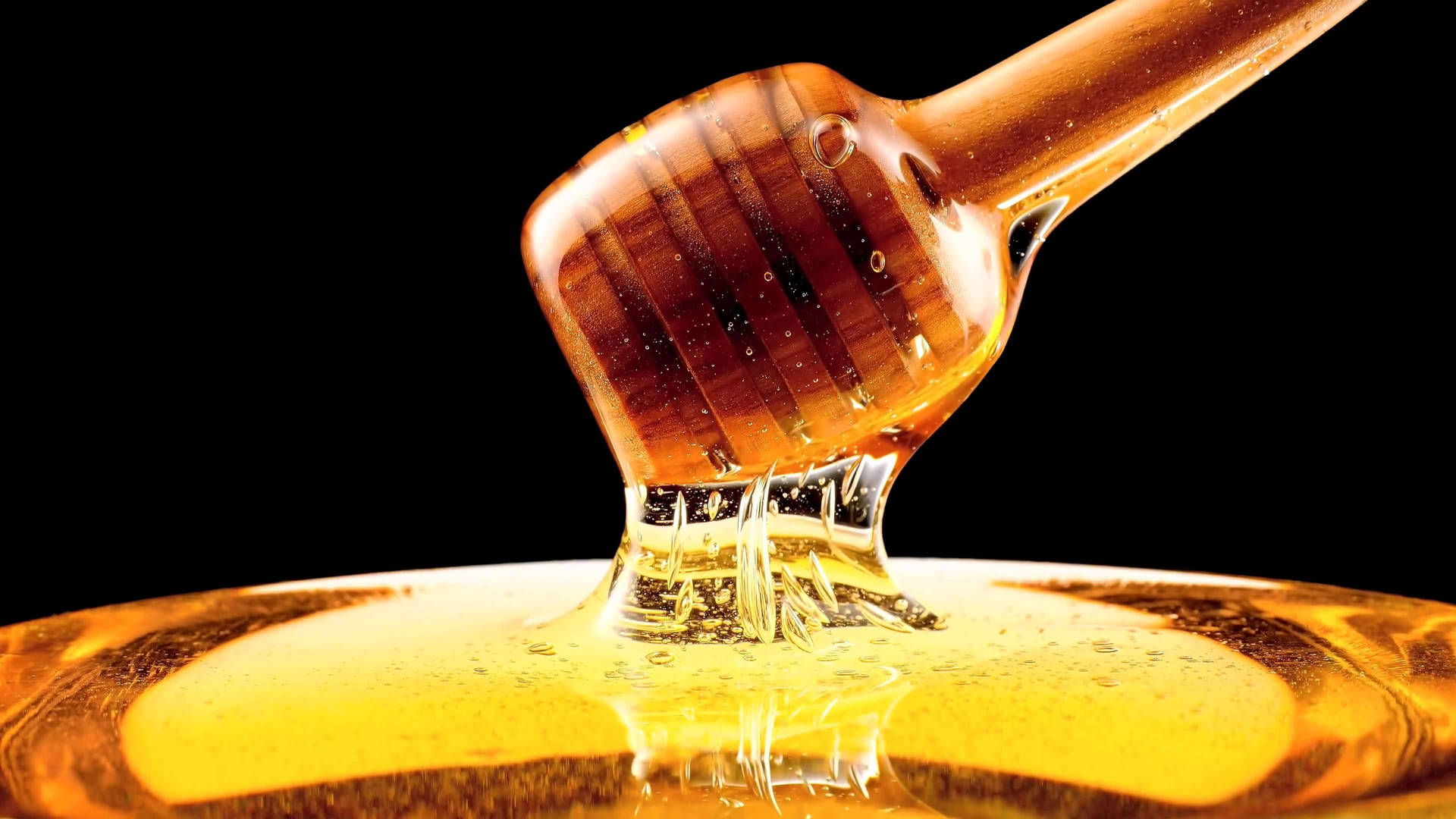 Viscous And Sticky Honey Dipper Background