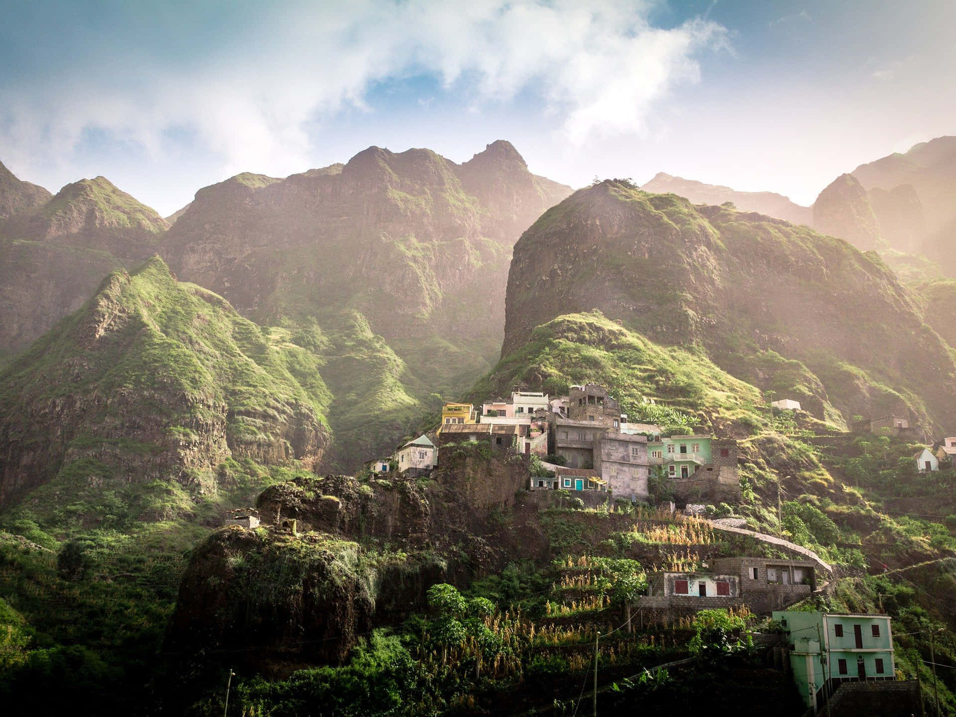 Visit The World's Coolest Places And Make Memories To Last A Lifetime Background