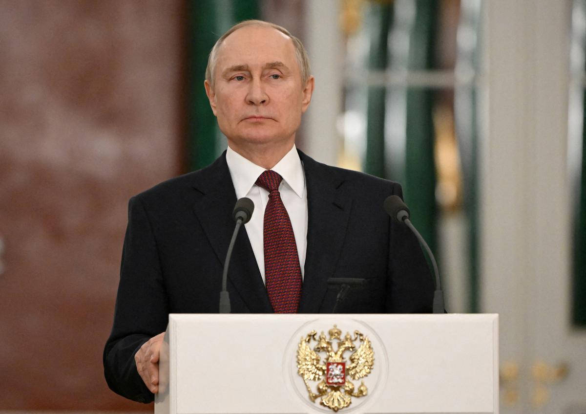 Vladimir Putin With White Podium Background