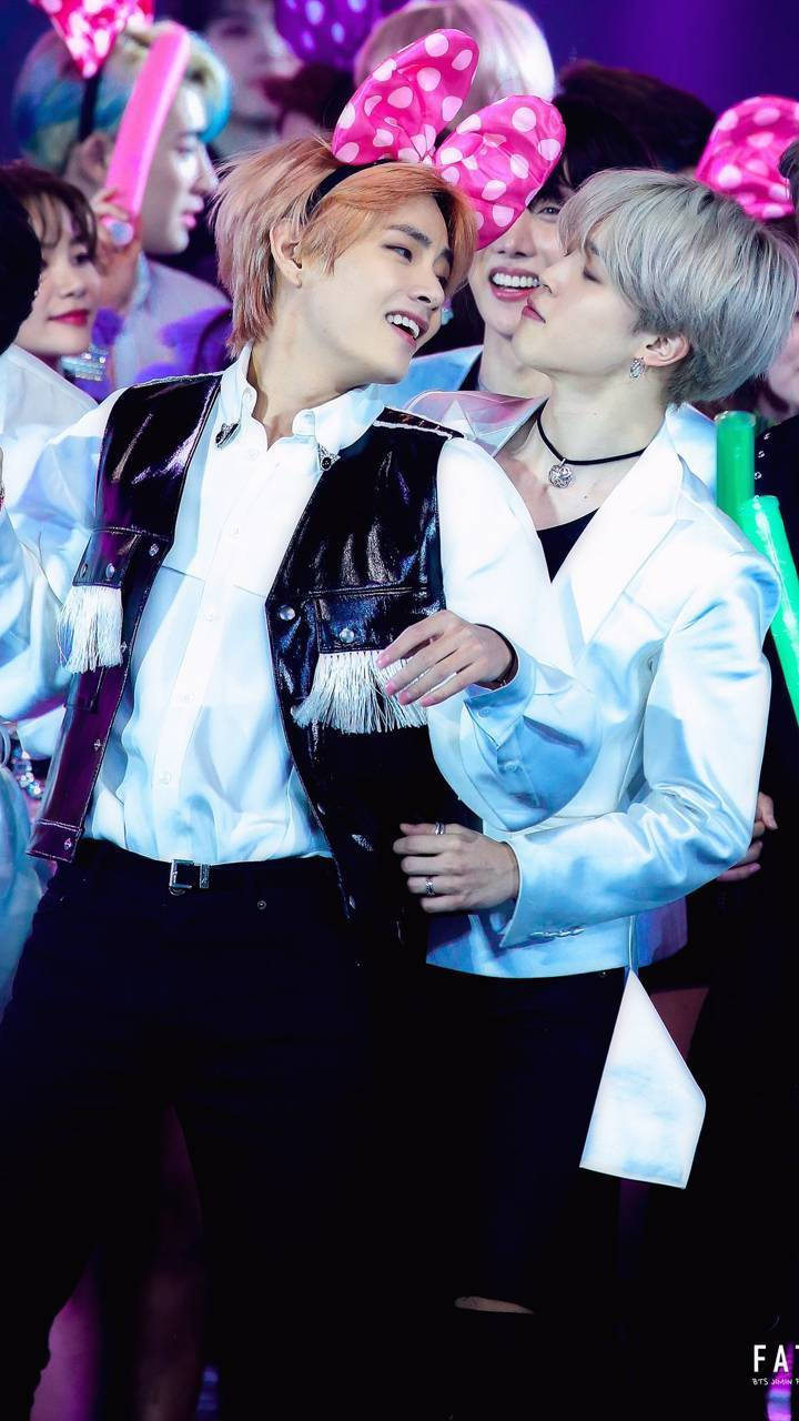 Vmin Almost Kissing