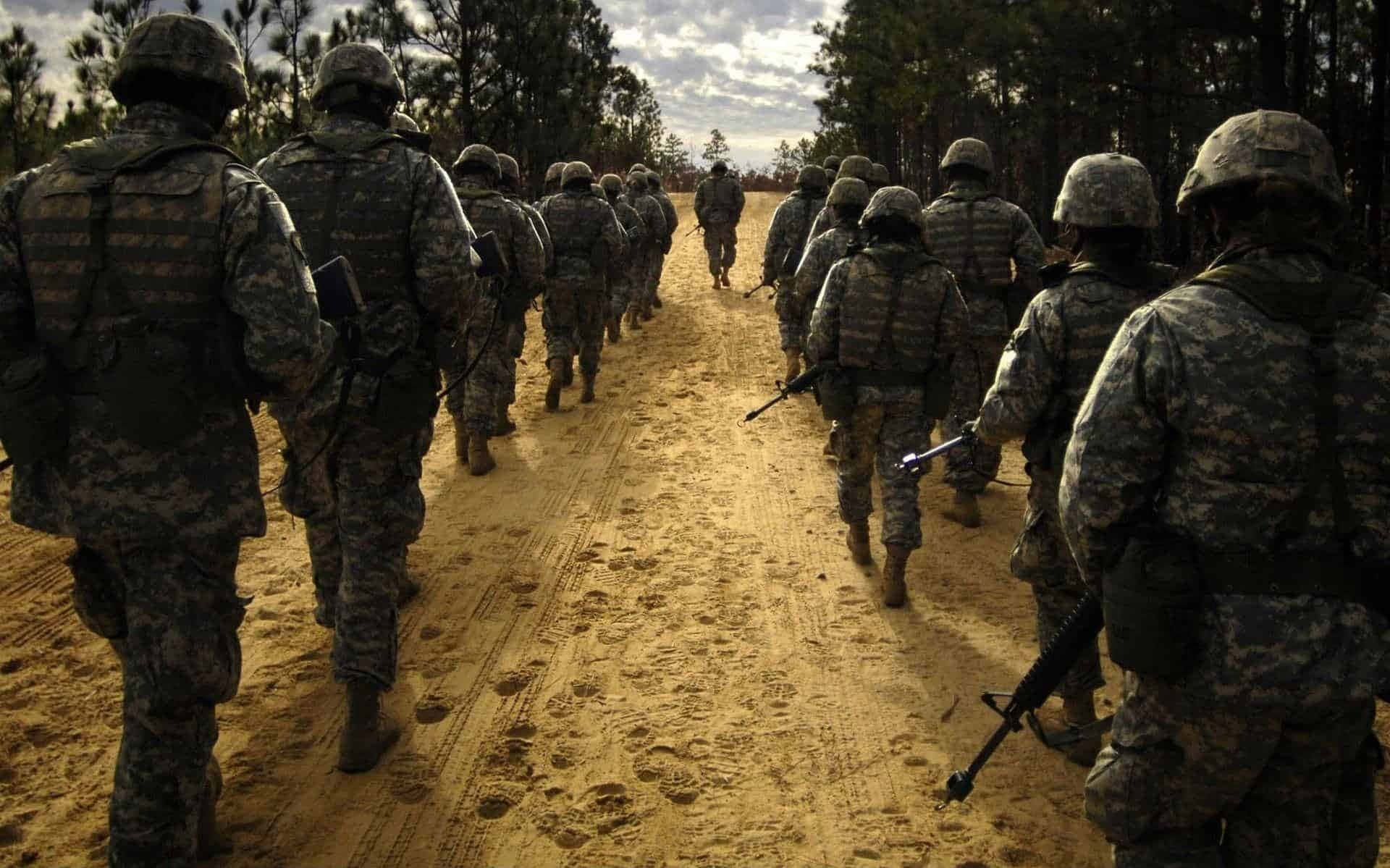 Walking Us Army Military Desktop Background