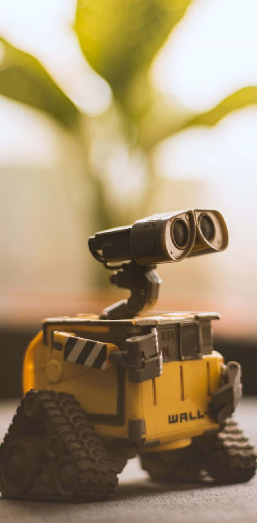 Wall E Iphone Action Figure Toy