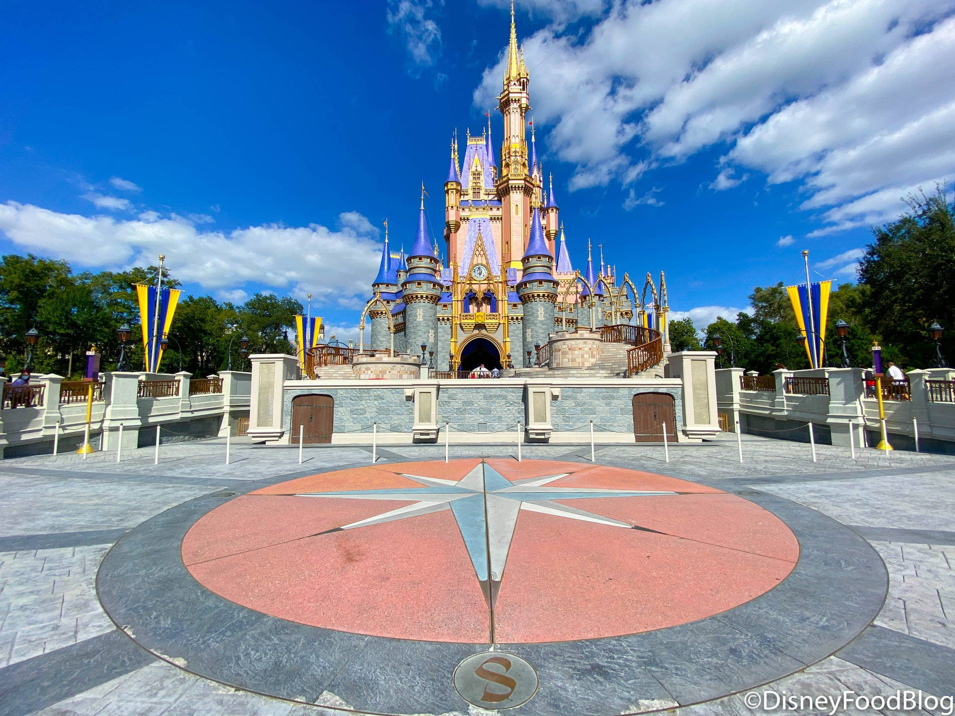 Walt Disney World Star Plaza Background