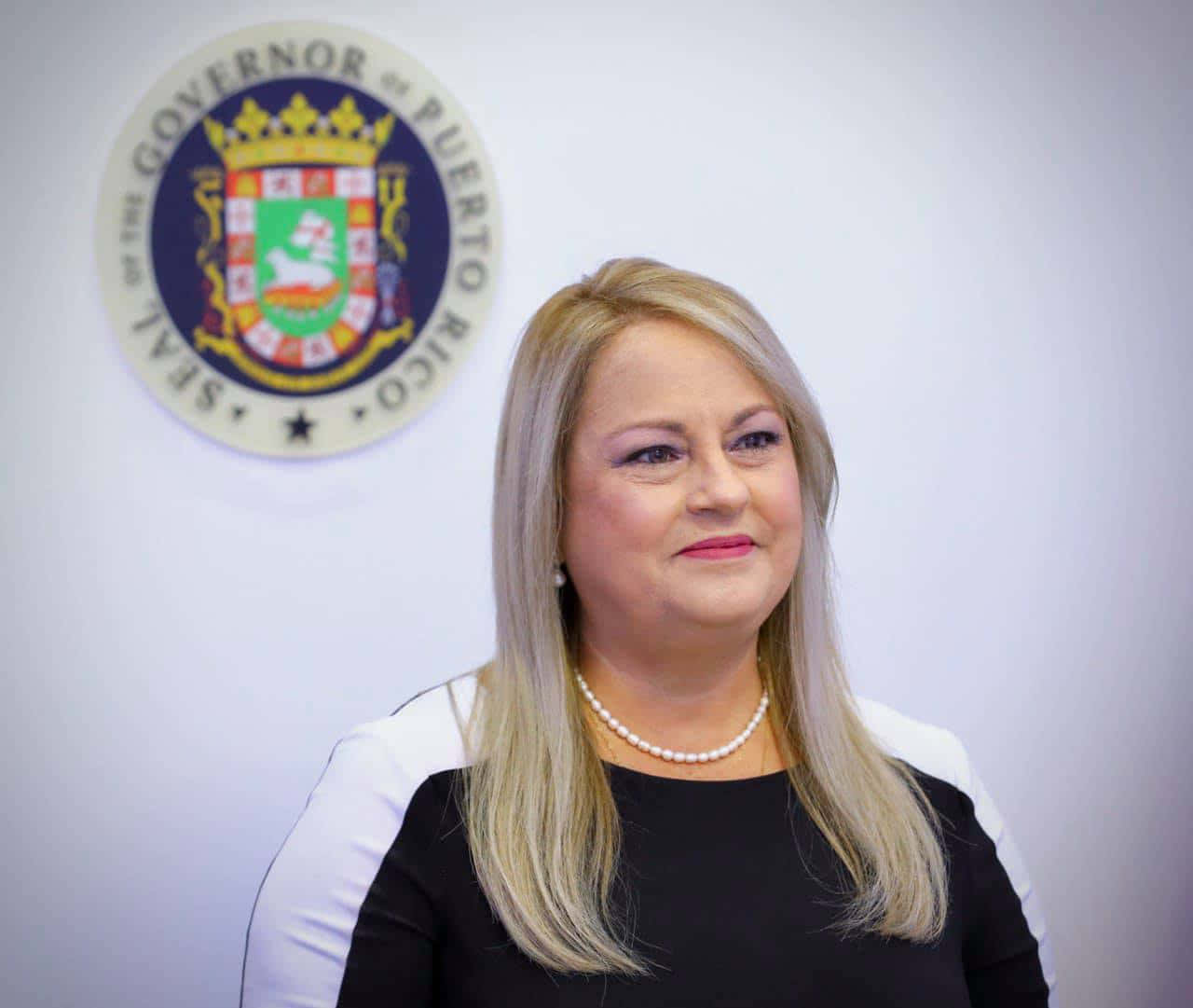 Wanda Vázquez Garced With The Seal