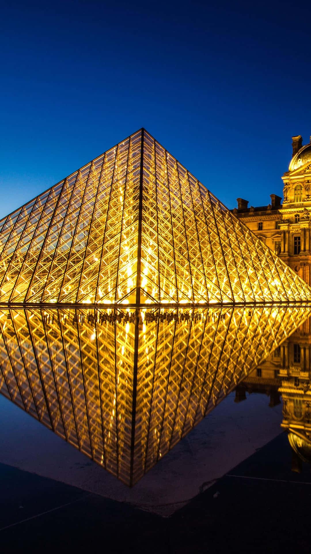 Warm Light Reflection Louvre Museum Background
