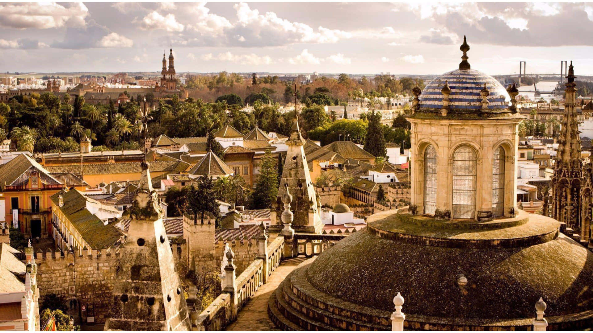 Warm-tinted Photo Of Seville Cathedral Background