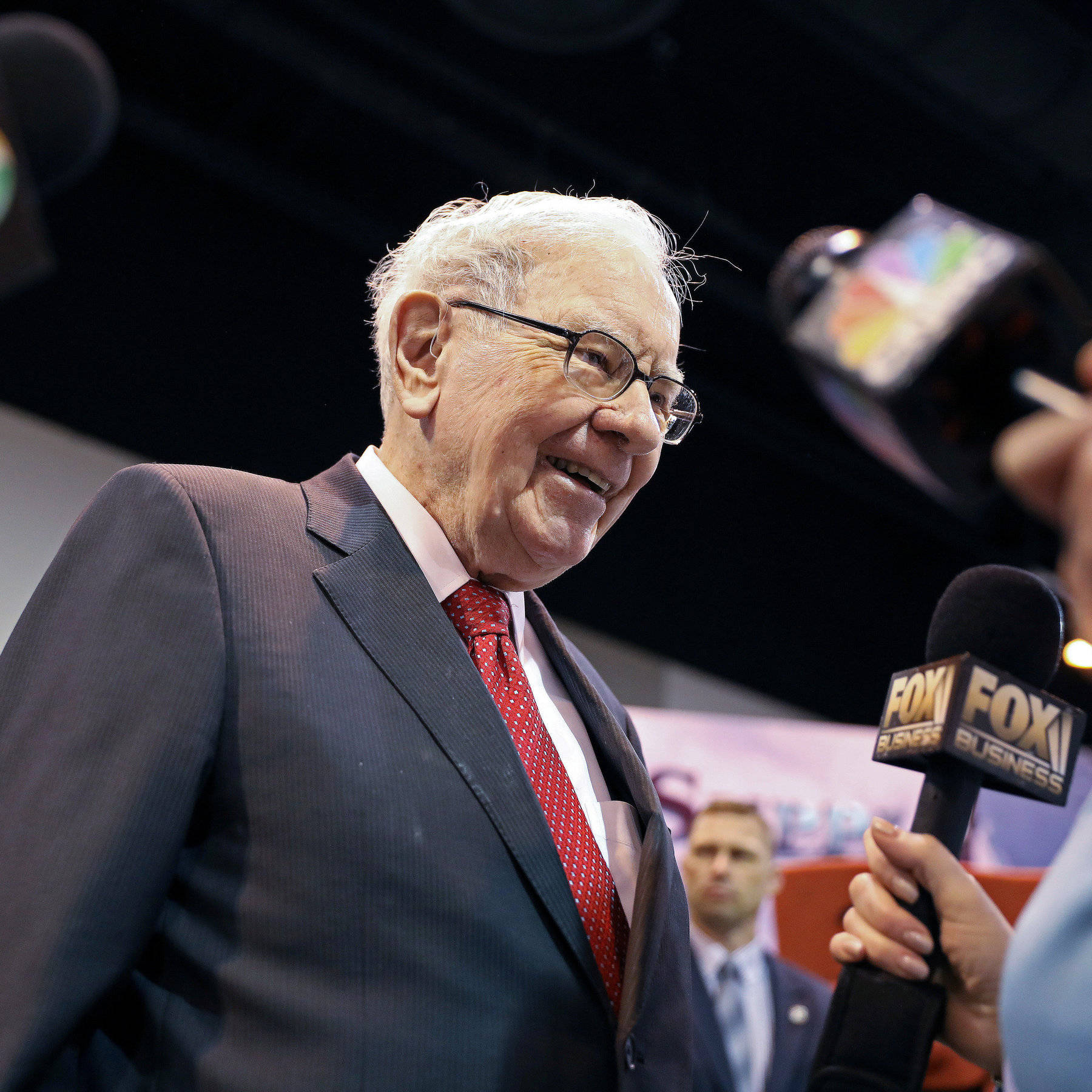 Warren Buffett Interview Close Up Photography