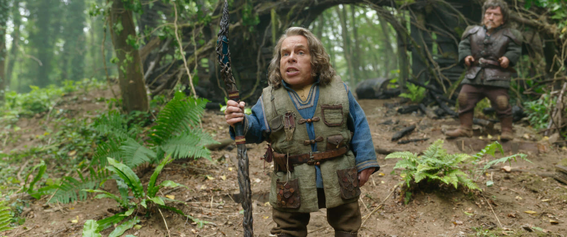 Warwick Davis - An Icon Of The Big Screen Background