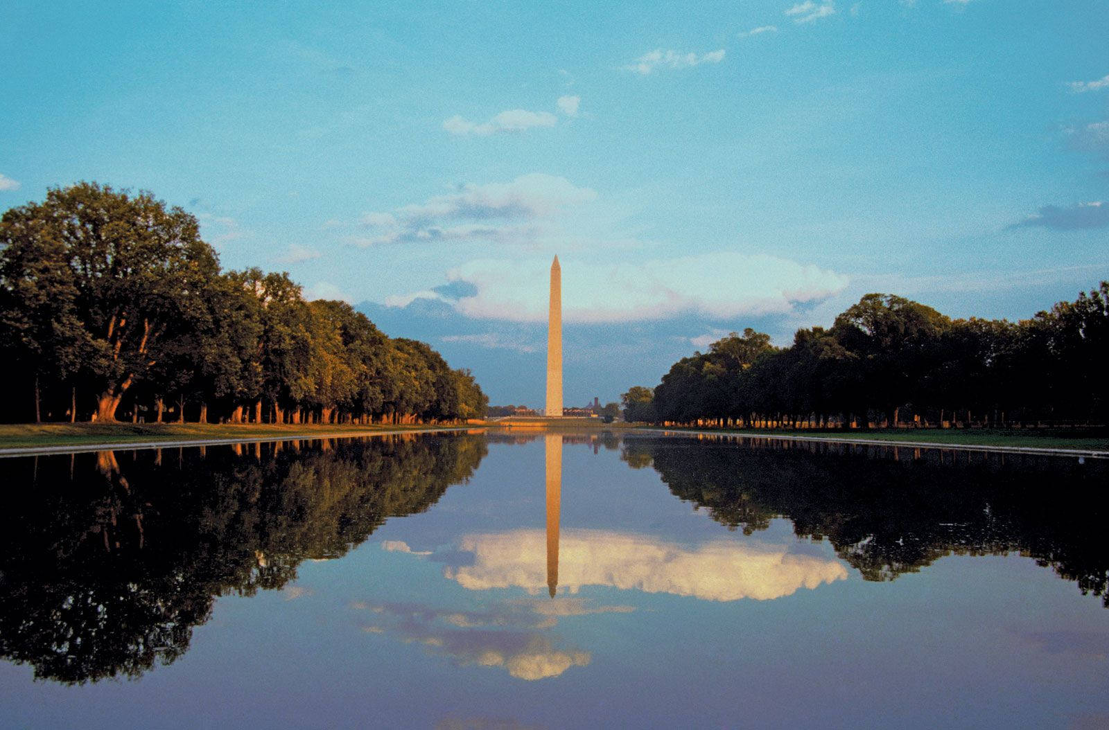 Washington Monument Sunset Reflection Background