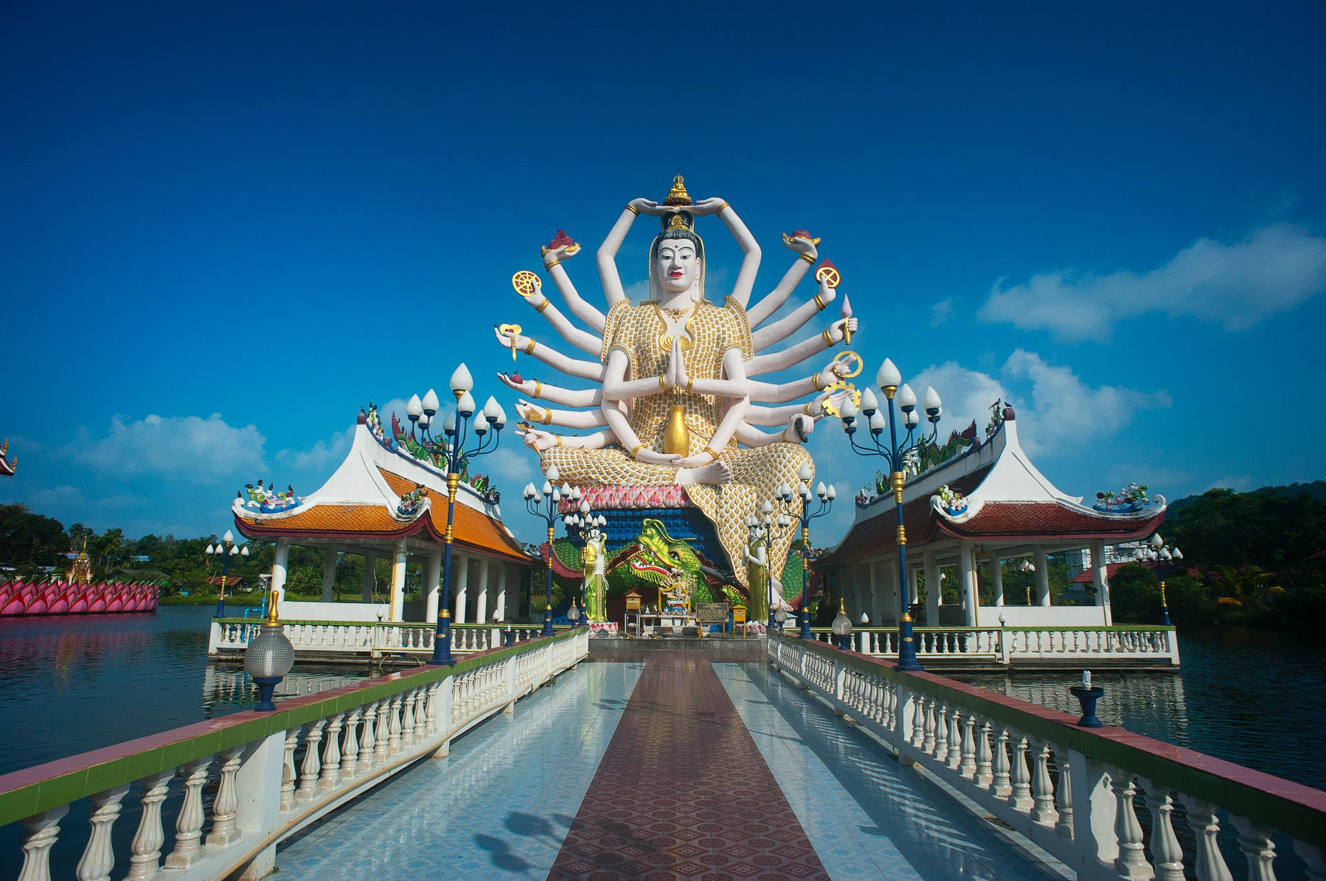 Wat Plai Laem Thailand Background