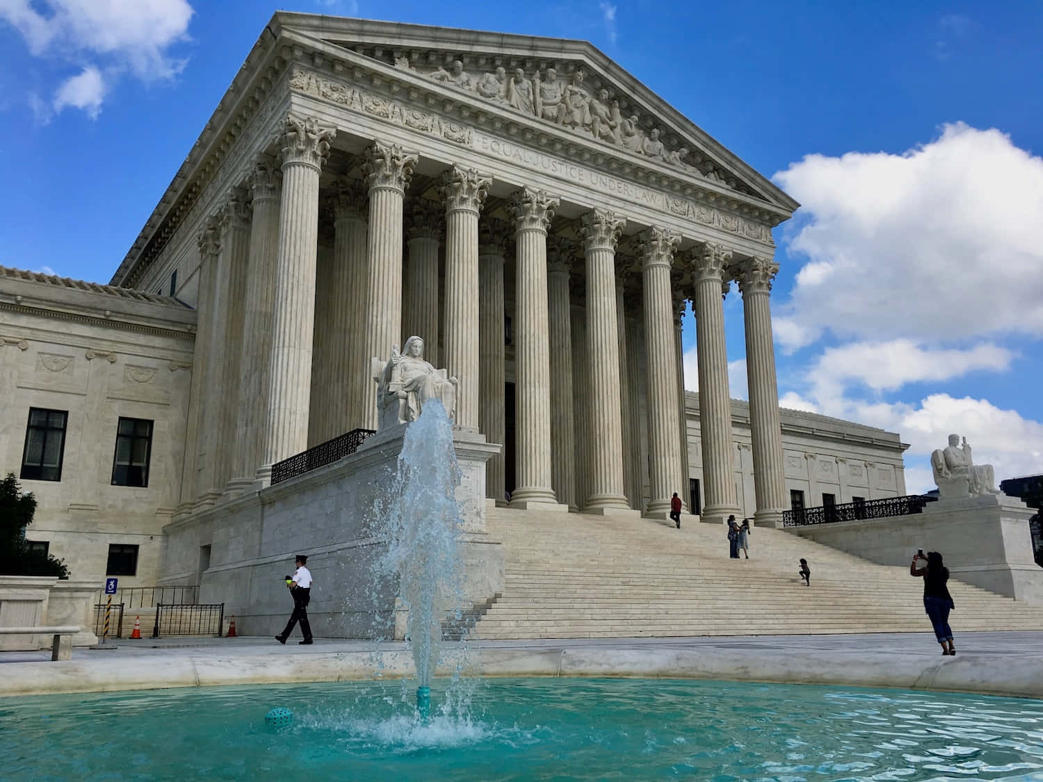 Water Fountain At Supreme Court Building
