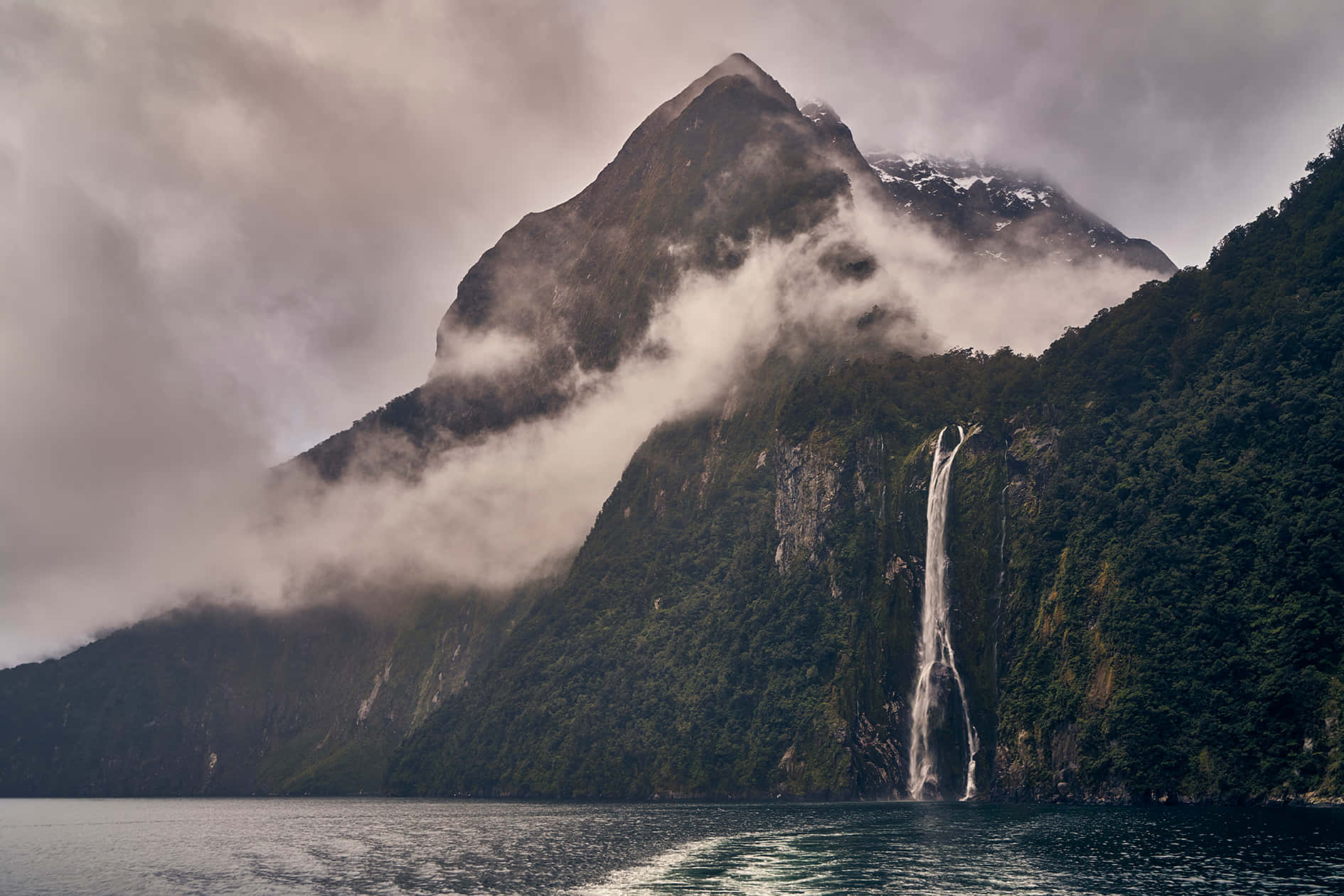 Waterfall Cascading Milford Sound Background