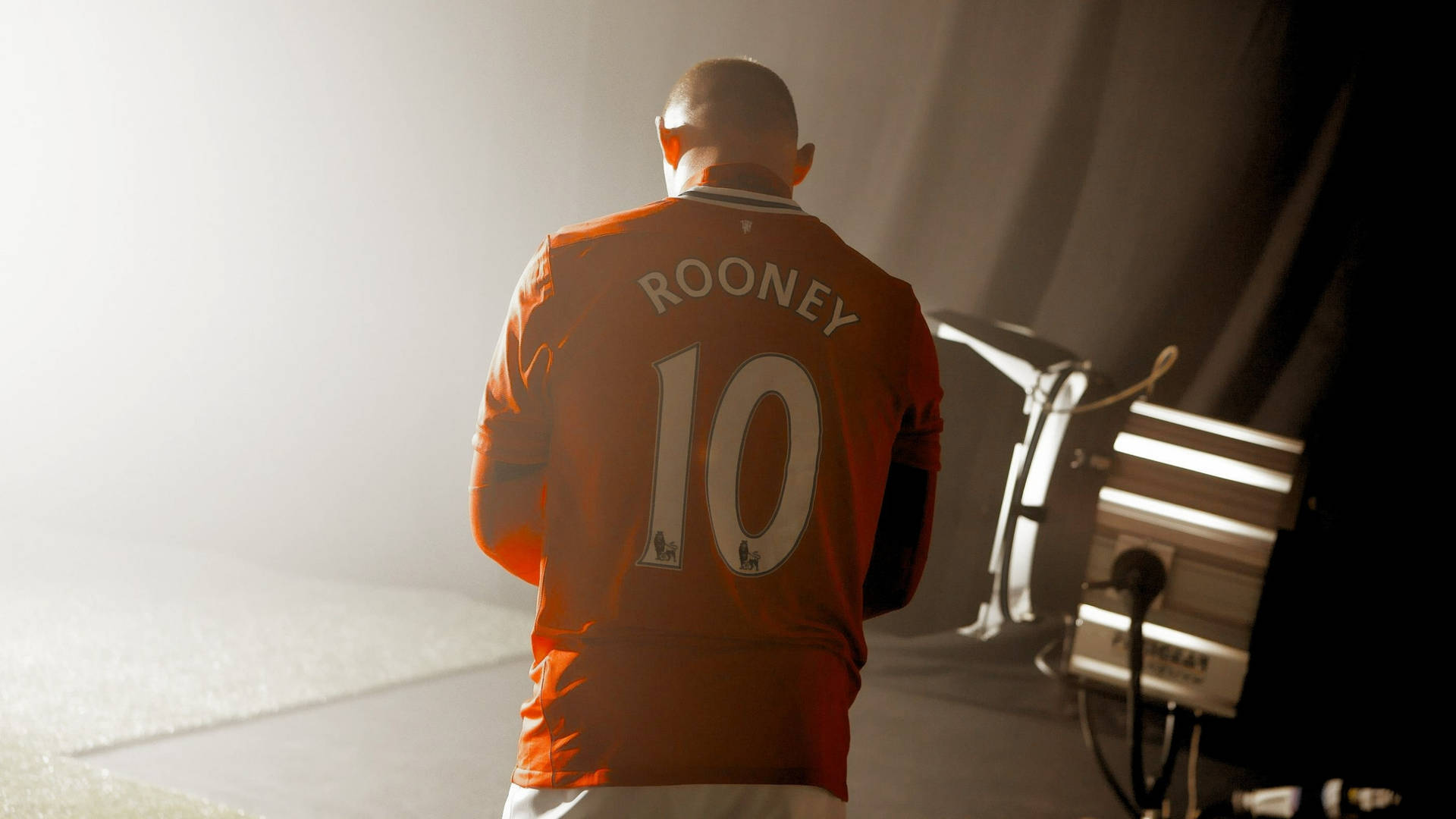 Wayne Rooney Back View Photo Shoot Background