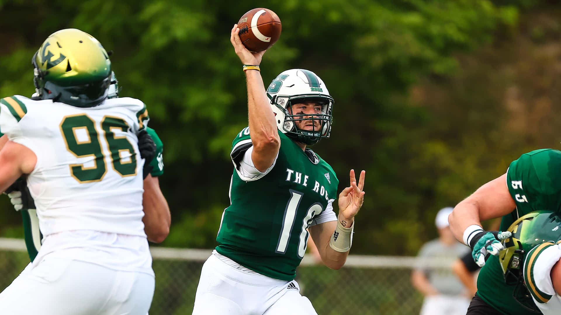 Wayne State University Football Match Background