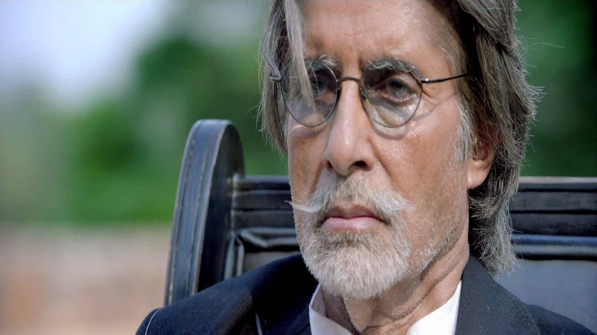 Wazir Amitabh Bachchan Background