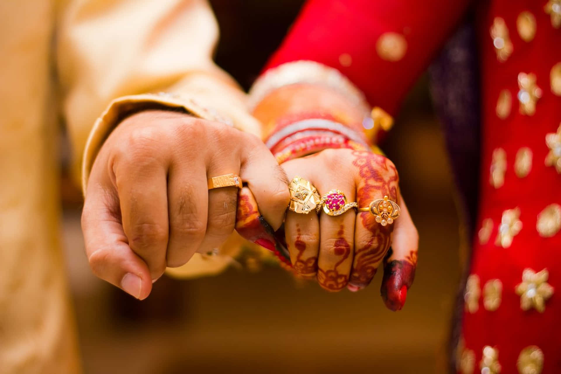 Wedding Couple Gold And Red Background