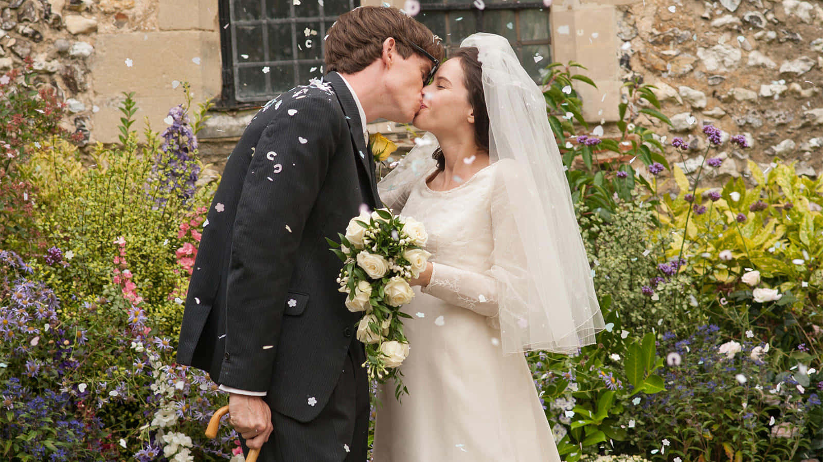 Wedding Kiss Garden Backdrop Background