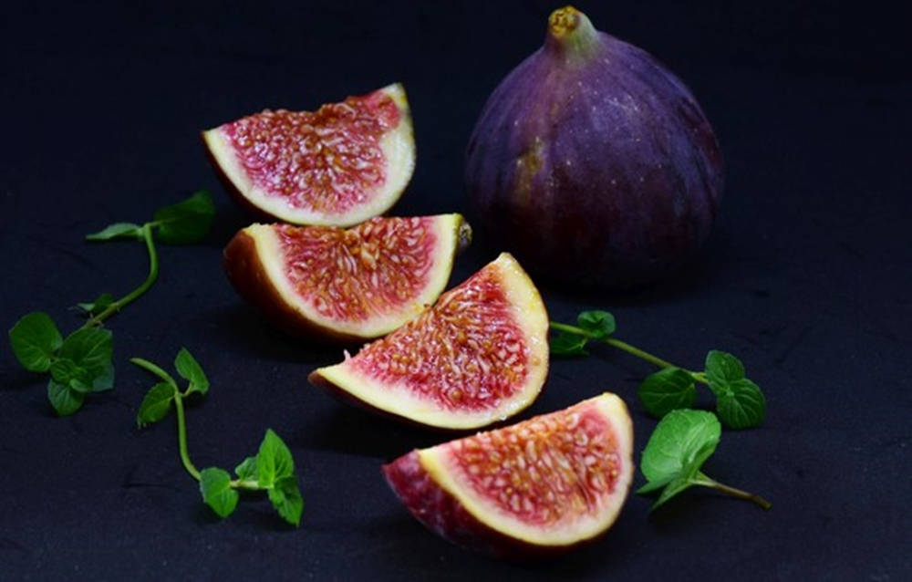 Wedges Of Figs Servings