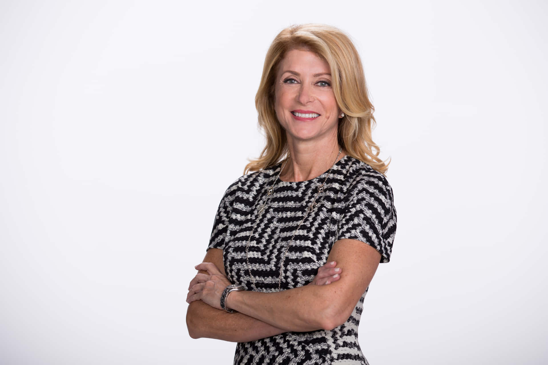 Wendy Davis In An Aesthetic Pose. Background